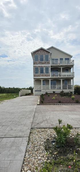 8528 Beach Road